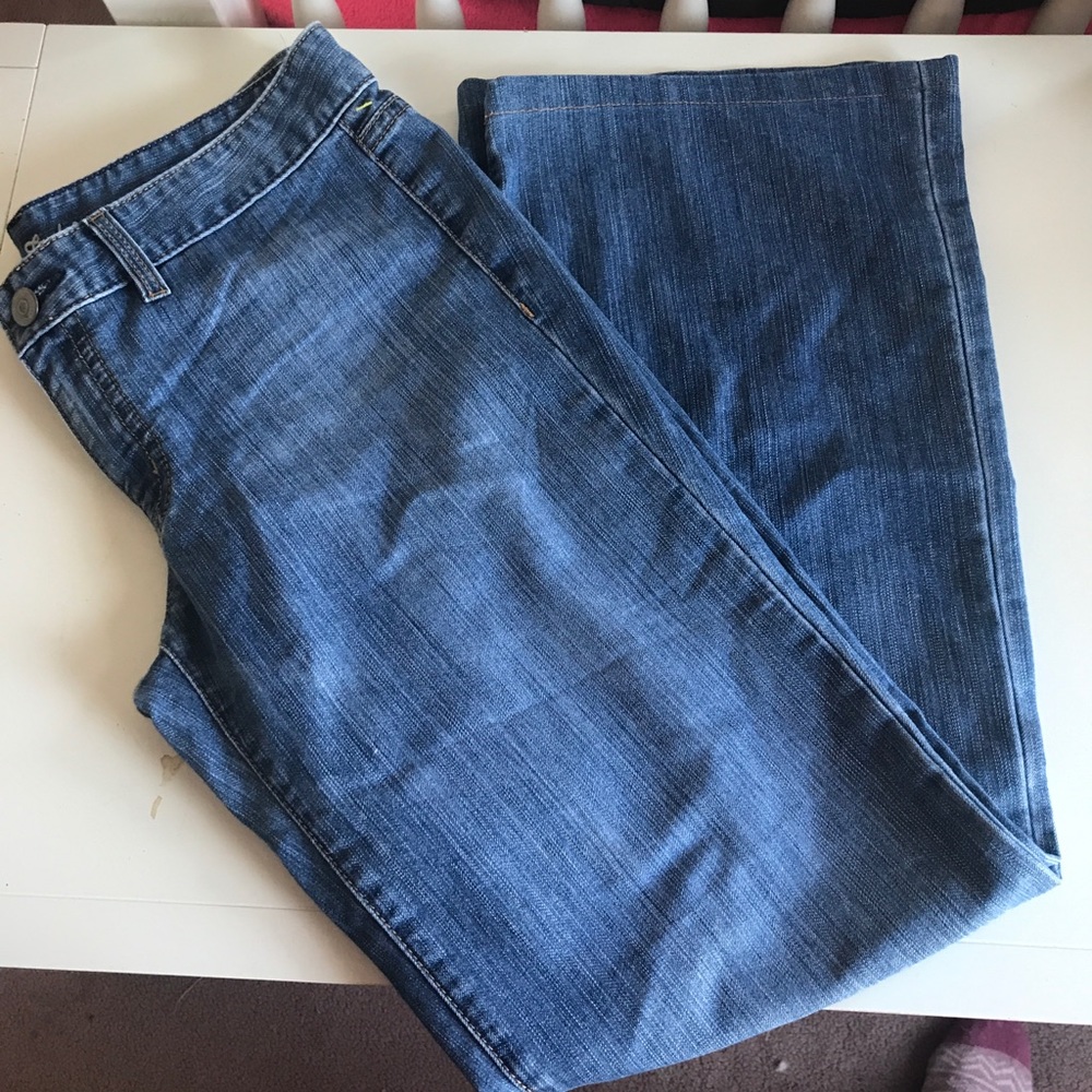 Ann Taylor 8 long modern fit jeans